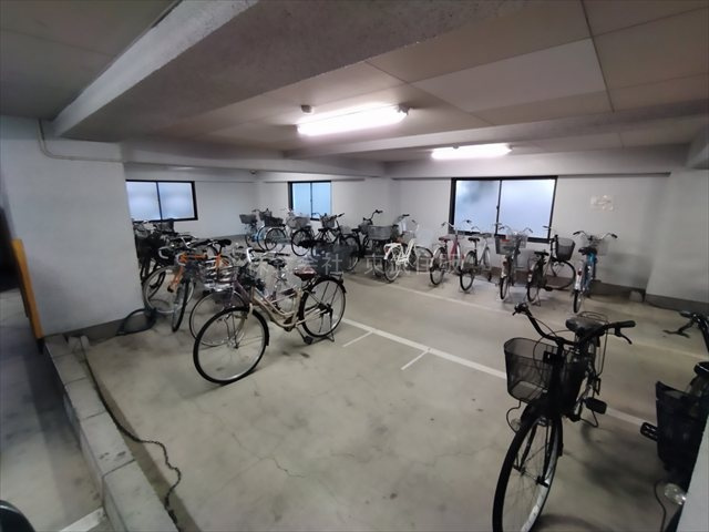 【駐輪場】の画像