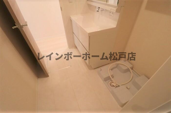 仲介手数料（賃料の1.10ヵ月）の50％OFF対象物件！の独立洗面台