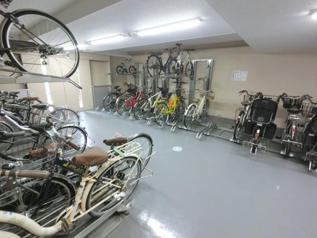 【駐輪場】 | サンメゾン平塚代官町 | 敷地内駐輪場です。
