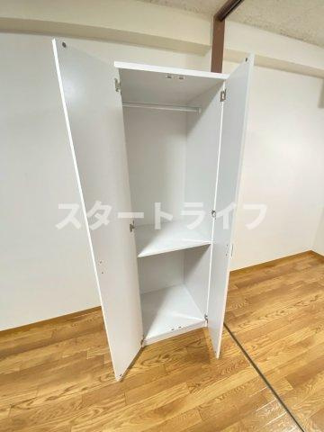 大阪市淀川区十三東１丁目の賃貸マンションの収納