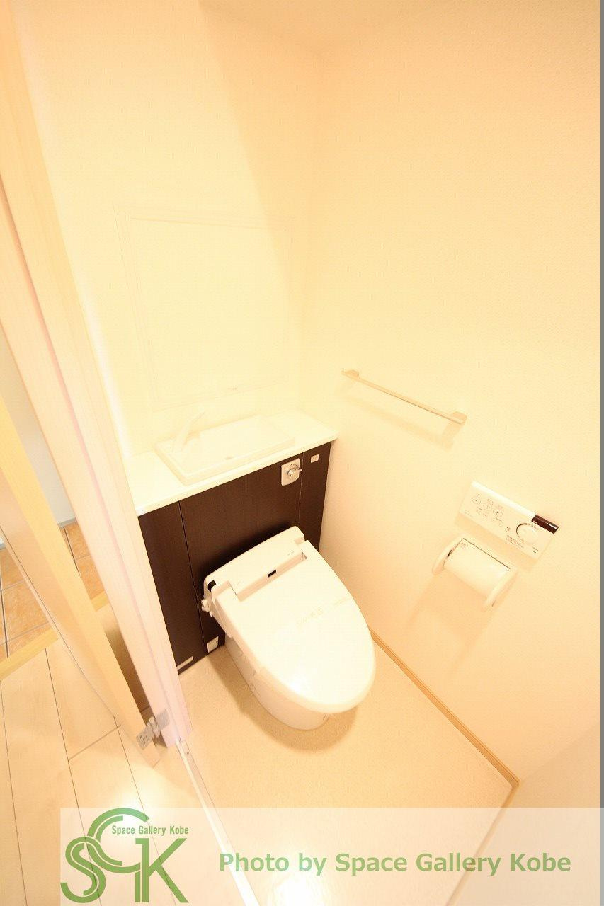 REGALOのトイレ|※お部屋により仕様が異なる場合があります。