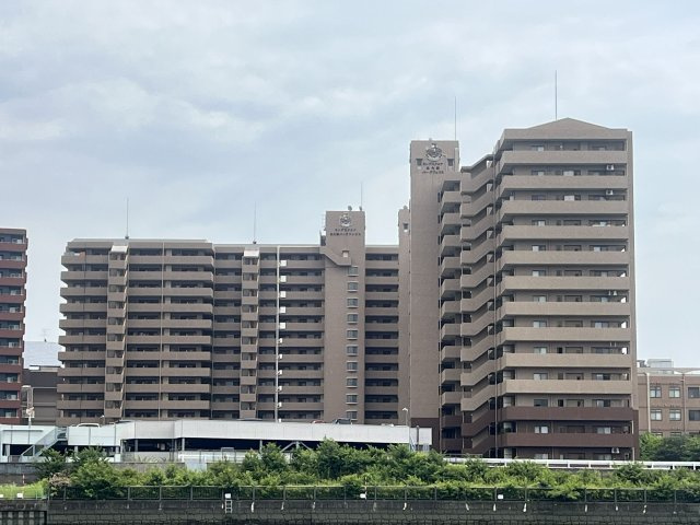 キングスクエア北大阪パークフェリス1番館の外観|物件の外観です