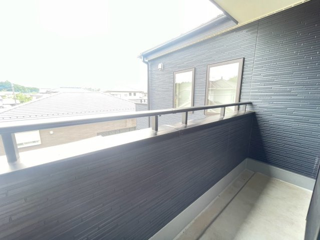 【バルコニー】 | 小美玉市田木谷　全居室フローリング！　4SLDK