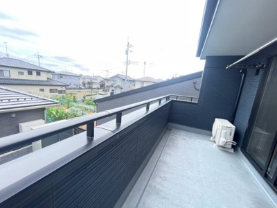 【バルコニー】 | 小美玉市田木谷　全居室フローリング！　4SLDK