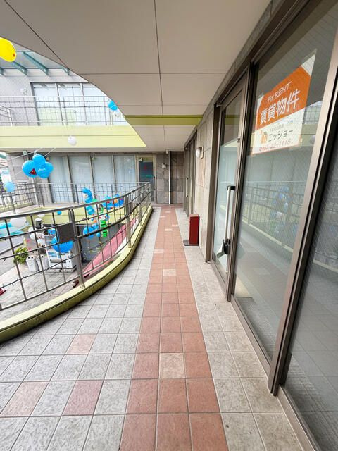プリムローズ２１の玄関