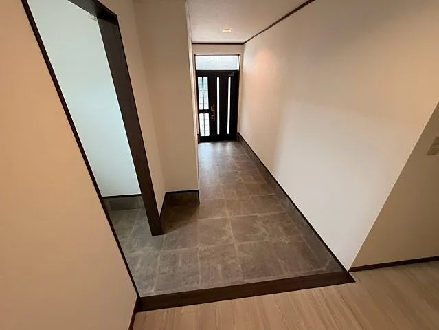 ジーライズ深江の玄関