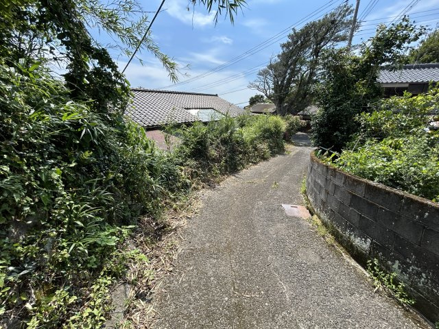 伊豆市　小下田の前面道路含む現地写真