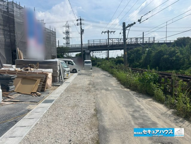 【本日ご案内可能】大府市朝日町2丁目　全3棟の前面道路含む現地写真|事前予約にて現地ご見学いただけます！お気軽にお問い合わせください♪
■株式会社　セキュアハウス■
住宅ローンに強く、知識、経験豊富なスタッフ在籍
お客様に寄り添い、ご成約後もサポート致します。　　　　