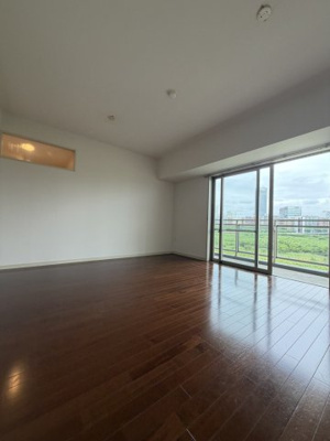 【居間・リビング】 | リバーサイド長島