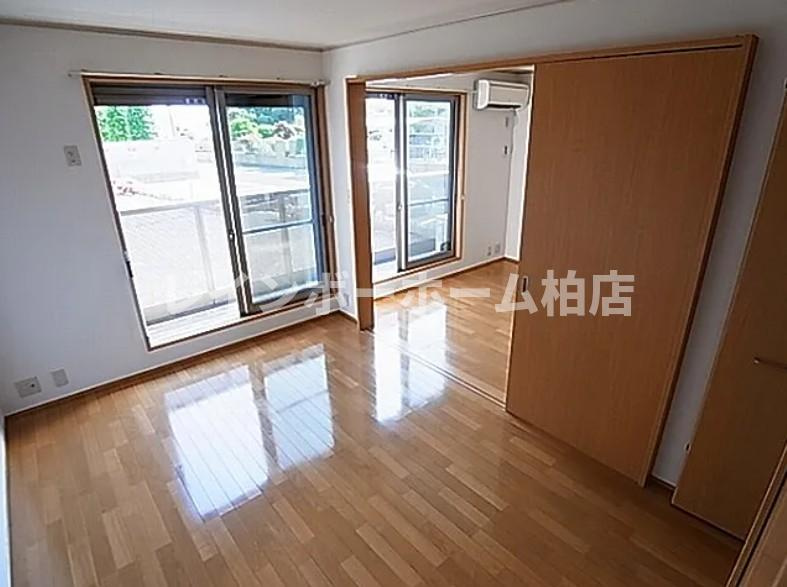 特典：仲介手数料が無料です!!の内装|※別部屋参考写真。