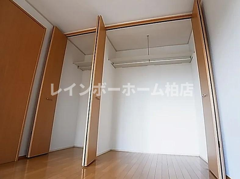 特典：仲介手数料が無料です!!の収納|※別部屋参考写真。