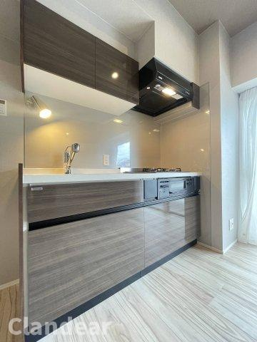 白鳥ダイヤモンドマンションのキッチン|ドキドキの新生活も、安心してスタート。ぴったりの住まいを見つけませんか？クランディアが一緒に住まい選びをサポートします‼　まずは、お気軽にお問合せください　＃クランディア