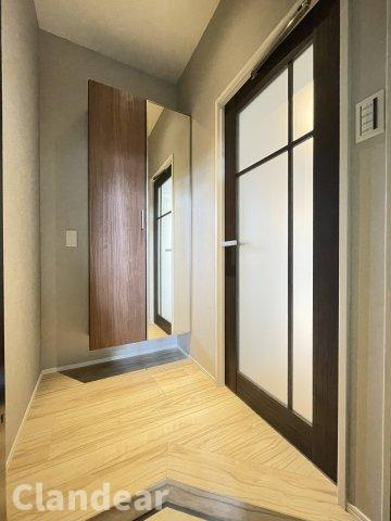 白鳥ダイヤモンドマンションの玄関|ドキドキの新生活も、安心してスタート。ぴったりの住まいを見つけませんか？クランディアが一緒に住まい選びをサポートします‼　まずは、お気軽にお問合せください　＃クランディア