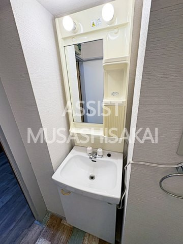 貢栄ハイツの洗面所