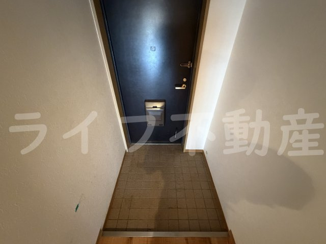 戴慶カーサグラシアの玄関