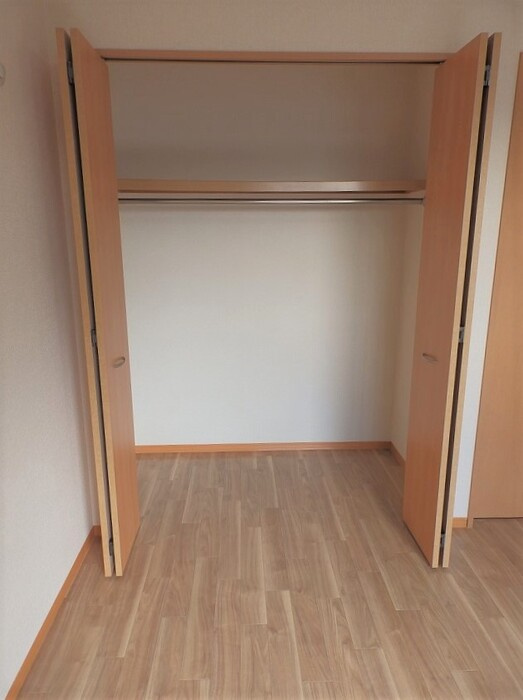 セジュールアンバタの収納|クローゼット