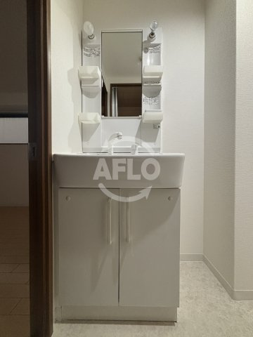 クラシカ江戸堀の洗面所|クラシカ江戸堀　洗面所
