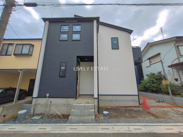 越谷市大字下間久里 新築分譲住宅の外観