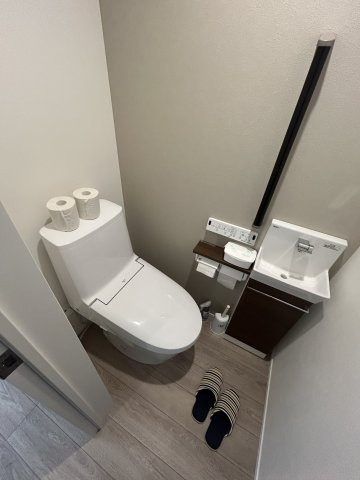高崎市日高町の中古一戸建のトイレ