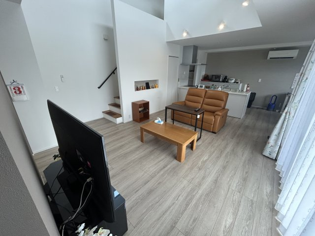 高崎市日高町の中古一戸建の居間・リビング