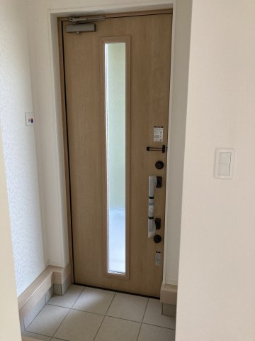 山陽小野田市南竜王町　第１－３号地の玄関
