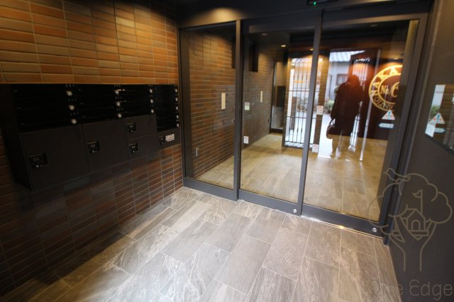 NAKAZAKI No.66のエントランス