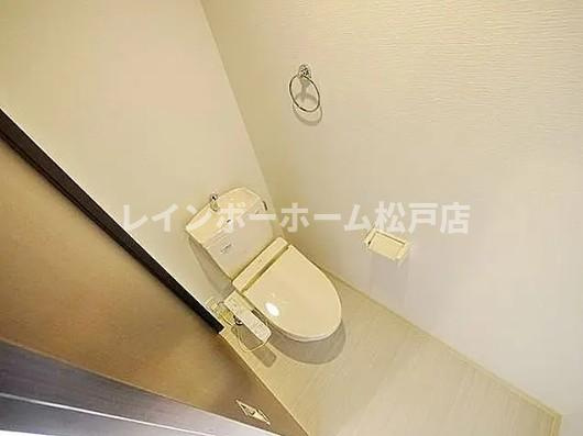 メゾンプラムＢ棟のトイレ|コンパクトで使いやすいトイレです