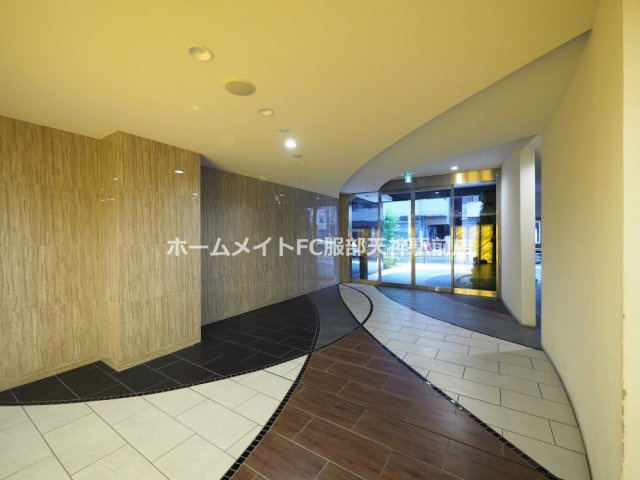 ミュプレ北浜EASTのロビー