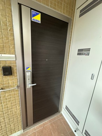 セジュール渋谷の玄関