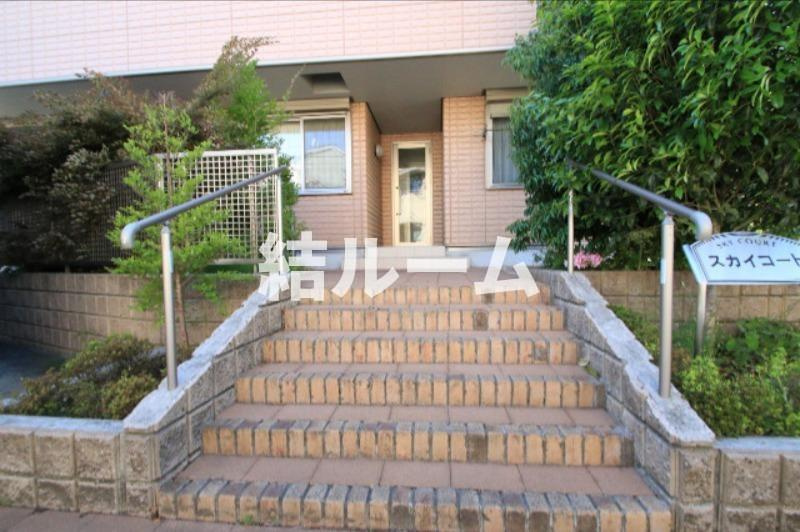 板橋区東山町の賃貸マンションのエントランス