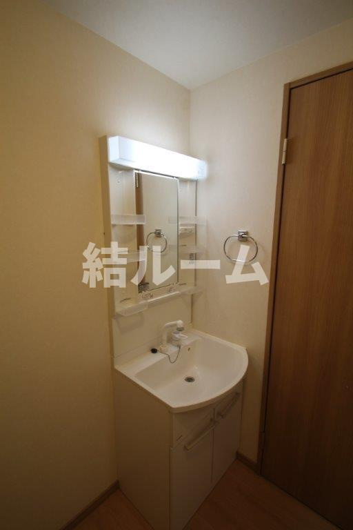 板橋区東山町の賃貸マンションの洗面所