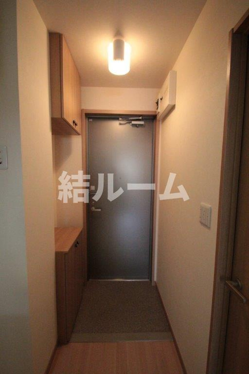 板橋区東山町の賃貸マンションの玄関