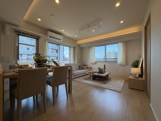 中野区中央４丁目の中古マンションの居間・リビング