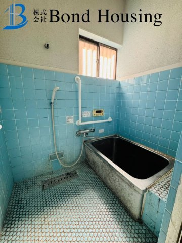 南向きにつき陽当たり良好　大久保町八木　中古戸建の浴室