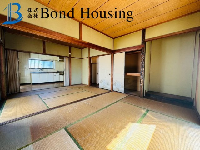 南向きにつき陽当たり良好　大久保町八木　中古戸建の和室