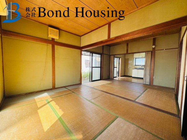 南向きにつき陽当たり良好　大久保町八木　中古戸建の和室