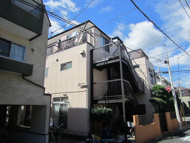 松本ハイツの外観|とっても明るい居室空間です♪
