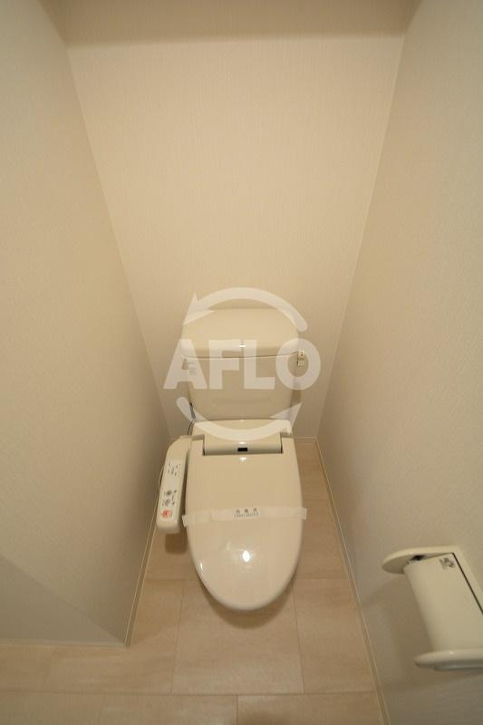 レジュールアッシュ谷町のトイレ|レジュールアッシュ谷町　温水洗浄便座