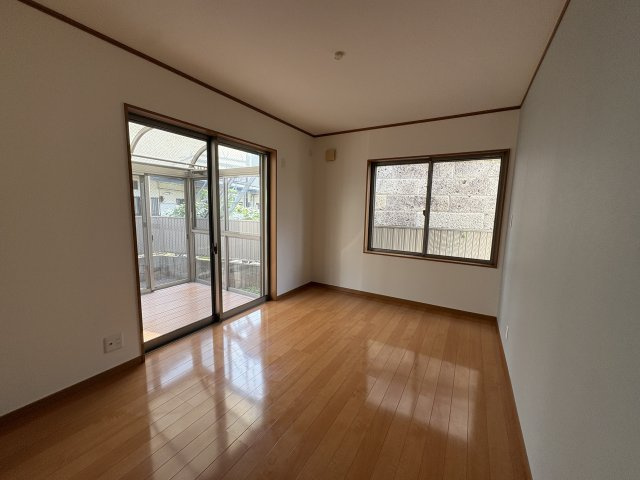 鹿沼市寺町／中古平屋住宅の洋室|洋室2（南側）　※別方向