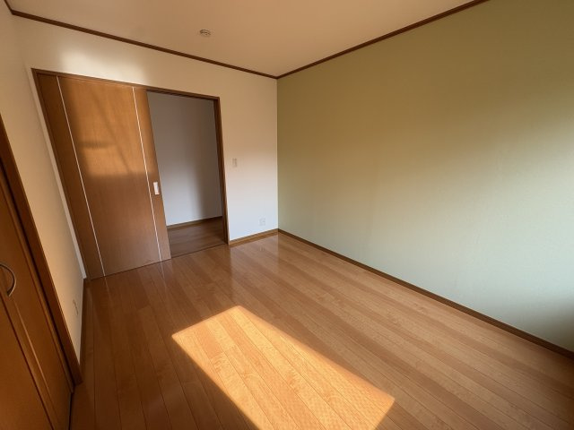 鹿沼市寺町／中古平屋住宅の洋室|洋室１（北側）　※別方向