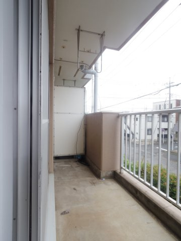 東所沢グリーンハイツ２号棟のバルコニー