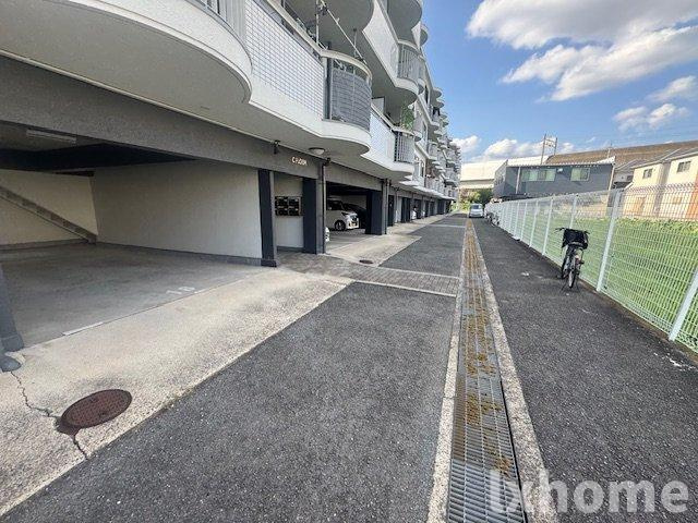 フラット34茨木の駐車場|駐車場です