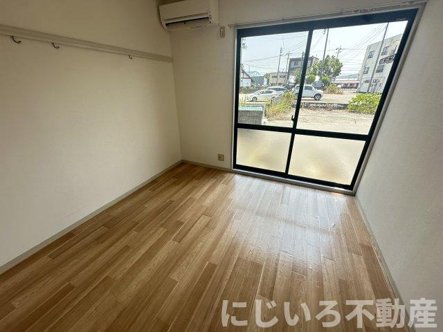 レインボーハイツRの居間・リビング