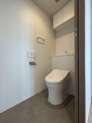 【トイレ】 | ラ・カーサ広尾 | ※写真は同タイプ住戸です。