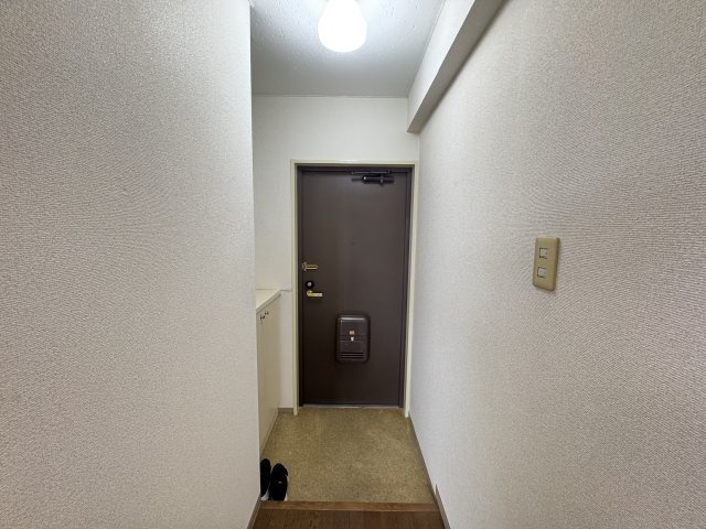オークハイツの玄関