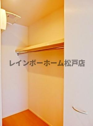 仲介手数料（賃料の1.10ヵ月）の50％OFF対象物件！の収納
