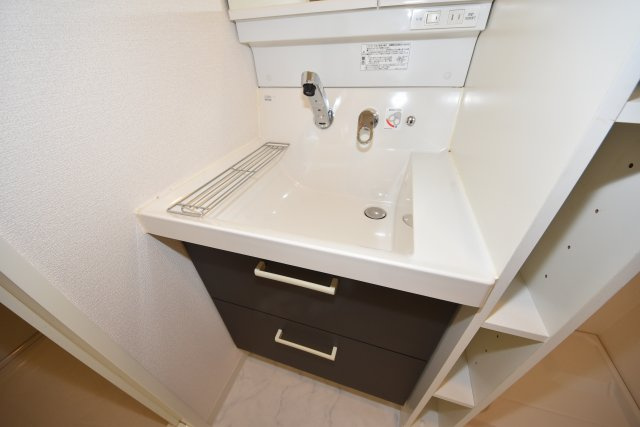 アモーレ本町ウエスト