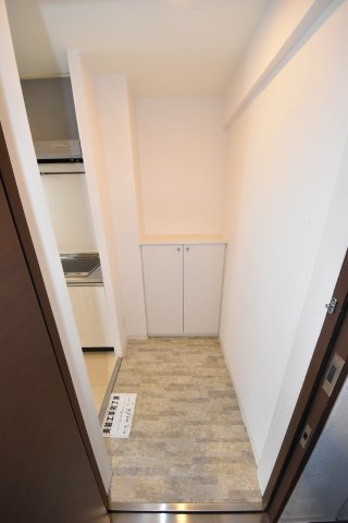 アモーレ本町ウエストの玄関