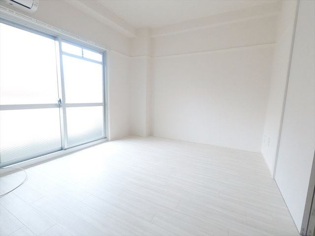 マンションエイトの居間・リビング