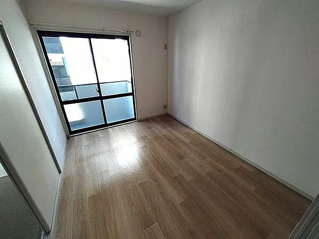 本山ヴィレッジの居間・リビング